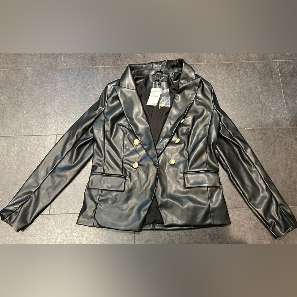 Laundry designer jacket size medium in black new with tags.